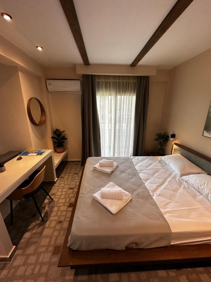 קריופיגי Lighthouse Apartments מראה חיצוני תמונה