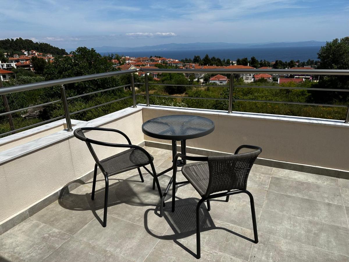 קריופיגי Lighthouse Apartments מראה חיצוני תמונה